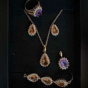 Sparkle! Vintage Unbranded Jewelry Set- Necklace, earrings, bracelet, ring